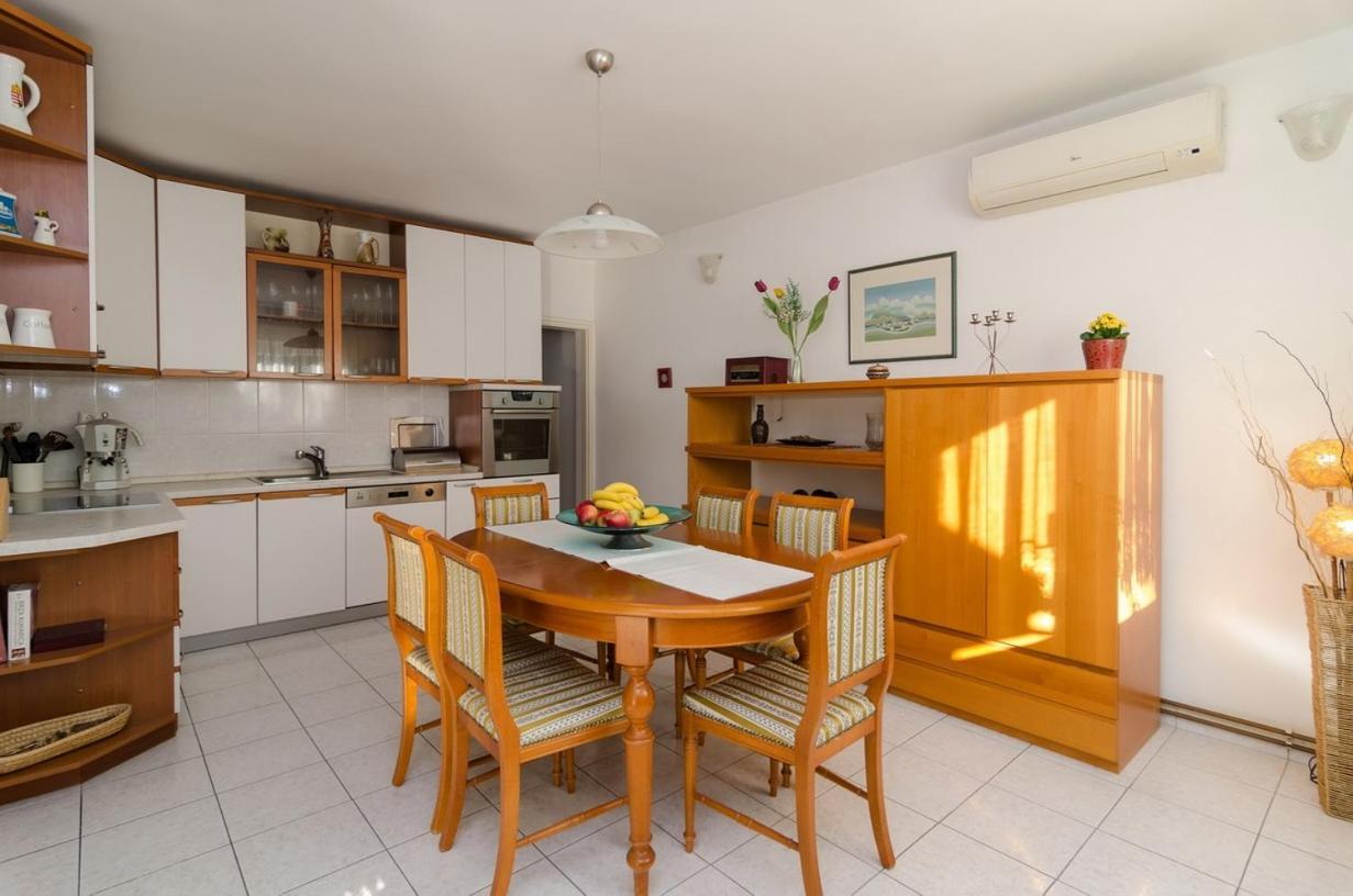 Apartments With A Parking Space Nin, Zadar - 11900 المظهر الخارجي الصورة